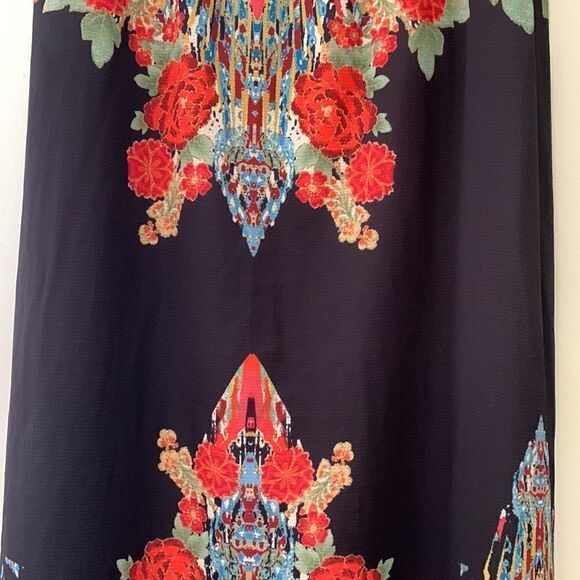 Flying Tomato maxi skirt with dramatic front slits and floral design Size M - Picture 7 of 9